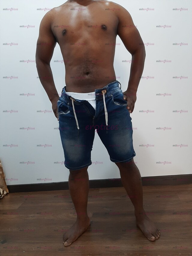 FOTOS DE SOY CAMILO SERVICIO A MUJERES SOLITAS Y TAMBIÉN SI TIENEN PAREJY N COMPLACIENTE