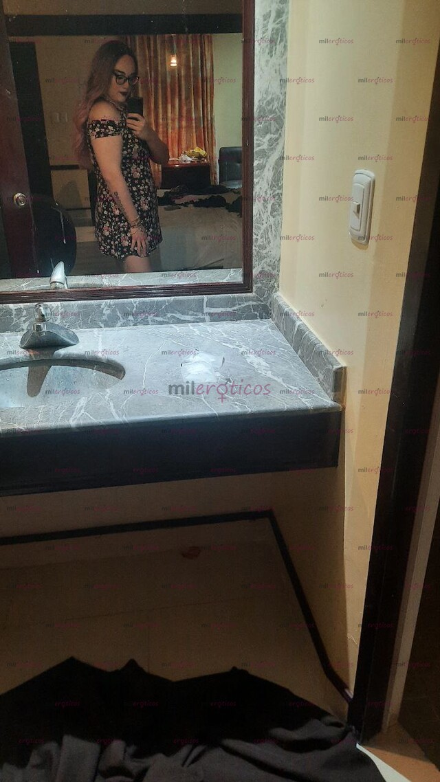 FOTOS DE CHICA TRANS CACHONDA EXPERTA EN BLOWJOBS Y EN PRIMERIZOS