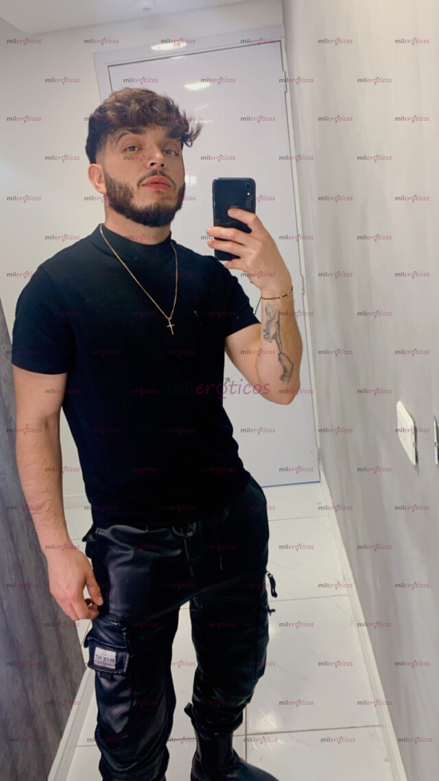 FOTOS DE MÁXIMO (SCORT COMPLACIENTE NUEVO EN TU CIUDAD).