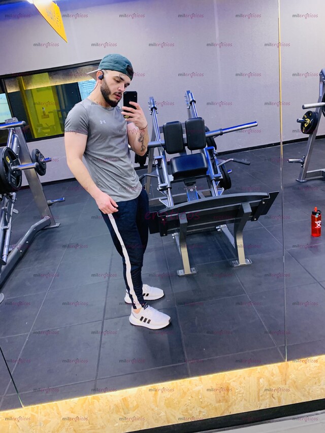 FOTOS DE MÁXIMO (SCORT COMPLACIENTE NUEVO EN LA CIUDAD).