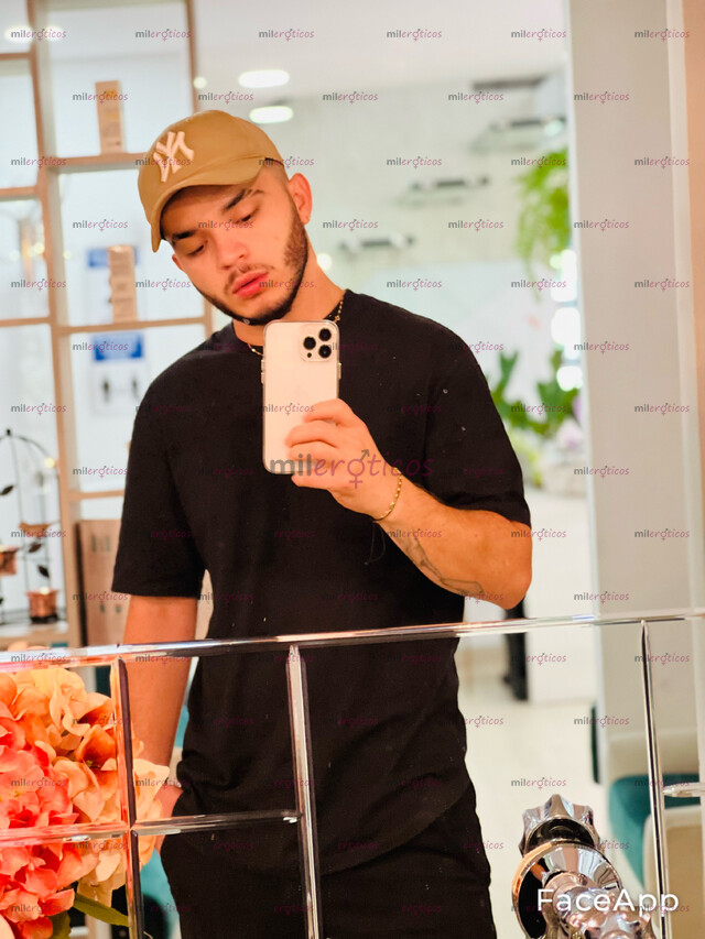 FOTOS DE MÁXIMO (CHICO NUEVO EN LA CIUDAD COMPLACIENTE, AMABLE).