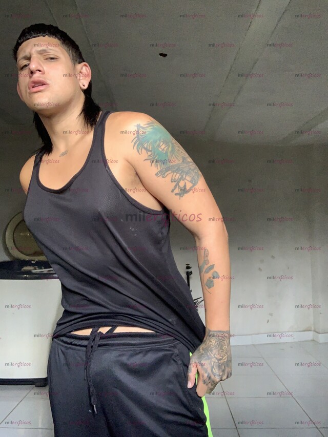 FOTOS DE APASIONADO Y COMPLACIENTE ARRECHO LLEGANDO NUEVO AL SECTOR