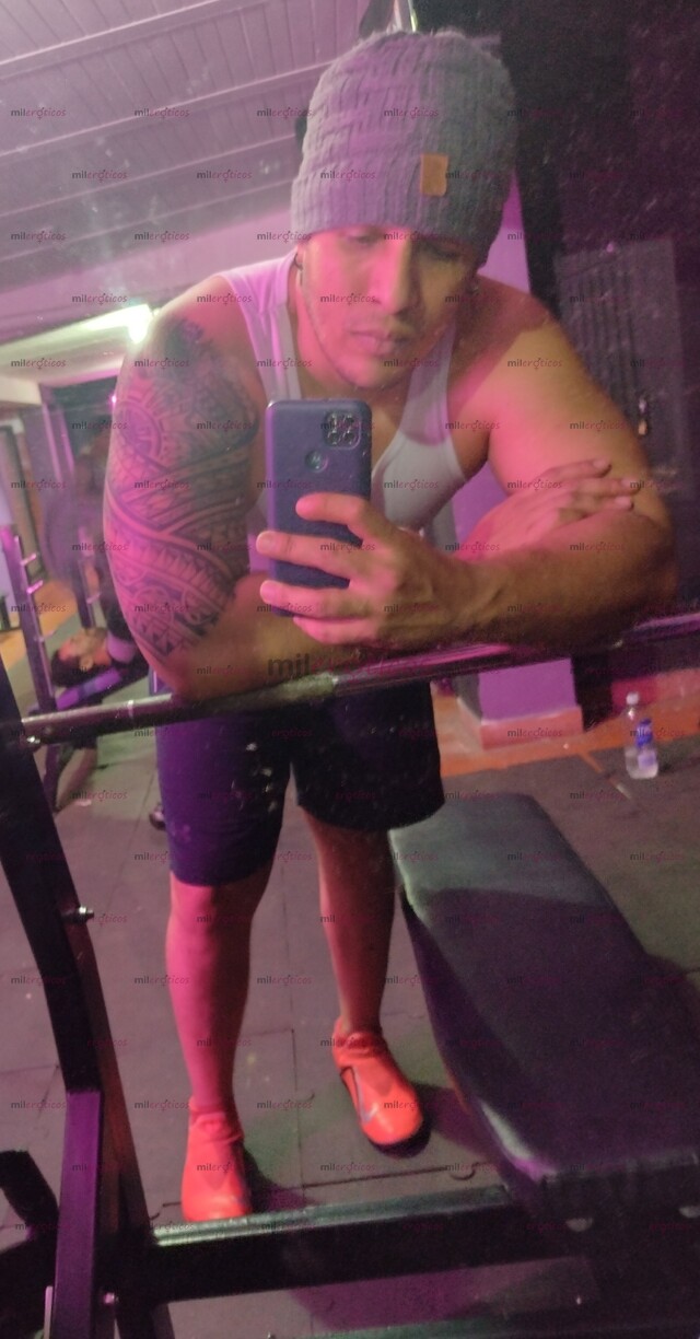 FOTOS DE ME CONSIDERO EXTROVERTIDO,CONVERSADOR. ME FASCINA ESCUCHAR. SOY HETERO DE MENTE