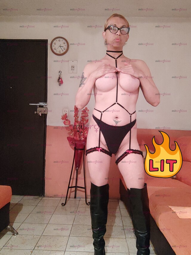 FOTOS DE CHICA TRANSEXUAL CACHONDA Y COMPLACIENTE DOTADA