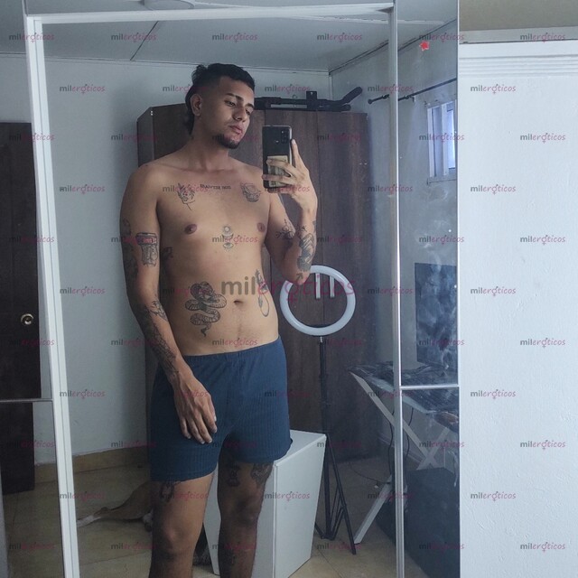 FOTOS DE BISEXUAL CALIENTE LECHERO DISPUESTO A TODO