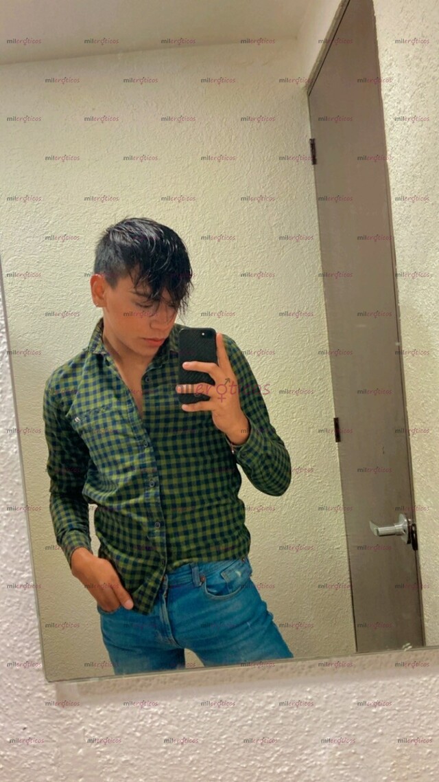 FOTOS DE CHAVITO INTER , COMPLACIENTE , CALIENTE ,DISFRUTA DE TU VERSATILIDAD CONMIGO