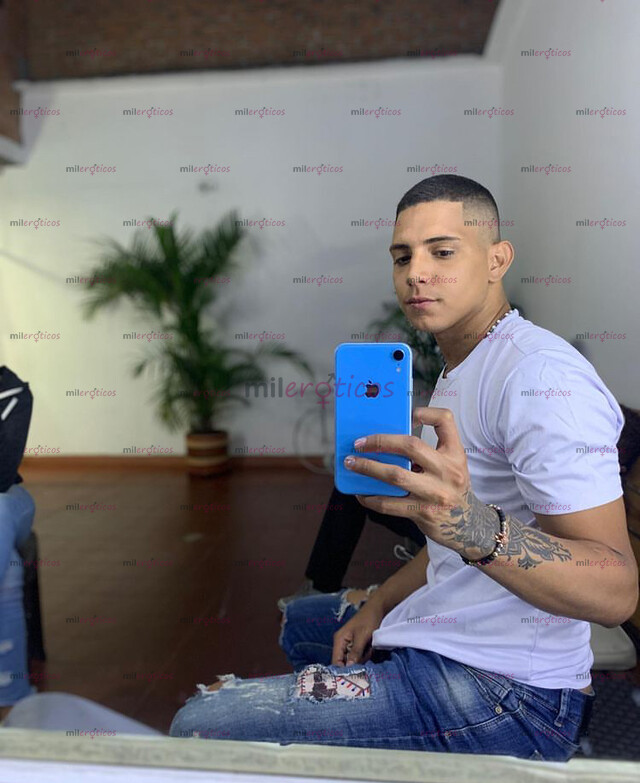 FOTOS DE POLLO SERIO Y DISCRETO VERGA CURVA TALLADORA LECHERO