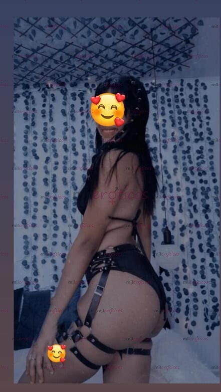 FOTOS DE NIÑA HERMOSA ALEGRE MUY COMPLACIENTE DE 20 AÑOS