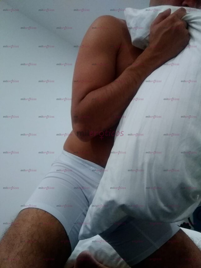 FOTOS DE LATINO OFREZCO SERVICIO DE ACOMPAÑANTE COMO SCORT