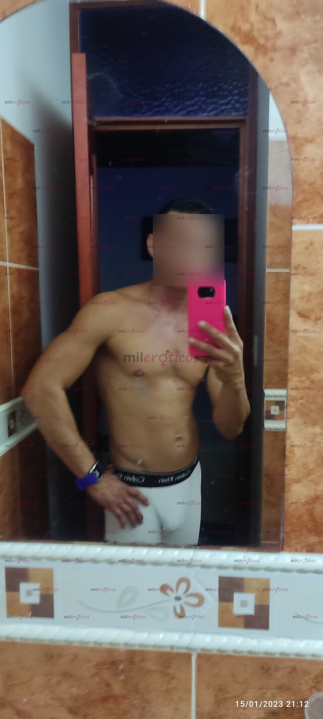 FOTOS DE SEXY PAISA ARDIENTE, CON GANAS DE COMPLACERTE ATI PRECIOSA MUJER