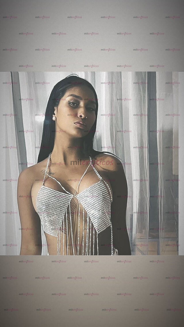 FOTOS DE HERMOSA PELINEGRA CULONA BUENOS MOMENTOS VEN A DISFRUTAR DE MUCHA DIVERSIÓN.