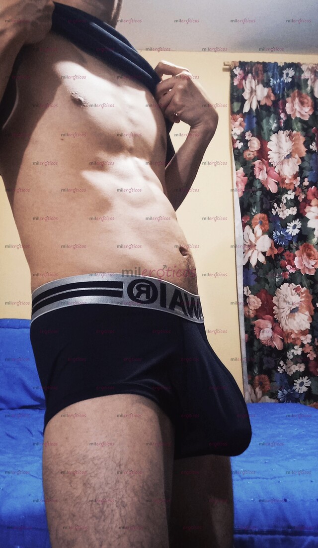 FOTOS DE HOMBRE JOVEN Y DISCRETO DISPUESTO A DAR PLACER