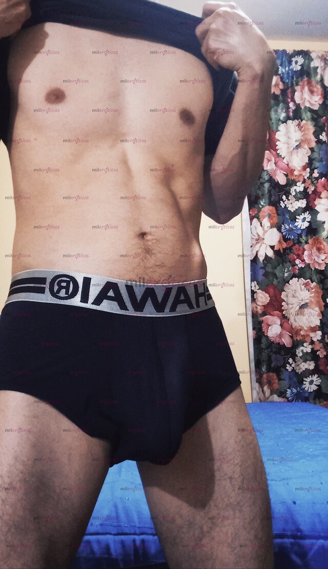 FOTOS DE HOMBRE JOVEN Y DISCRETO DISPUESTO A DAR PLACER