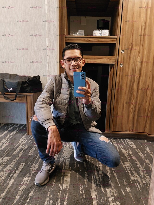 FOTOS DE SOLO UNOS DIAS, VERGON COMPLACIENTE, DISFRUTAME