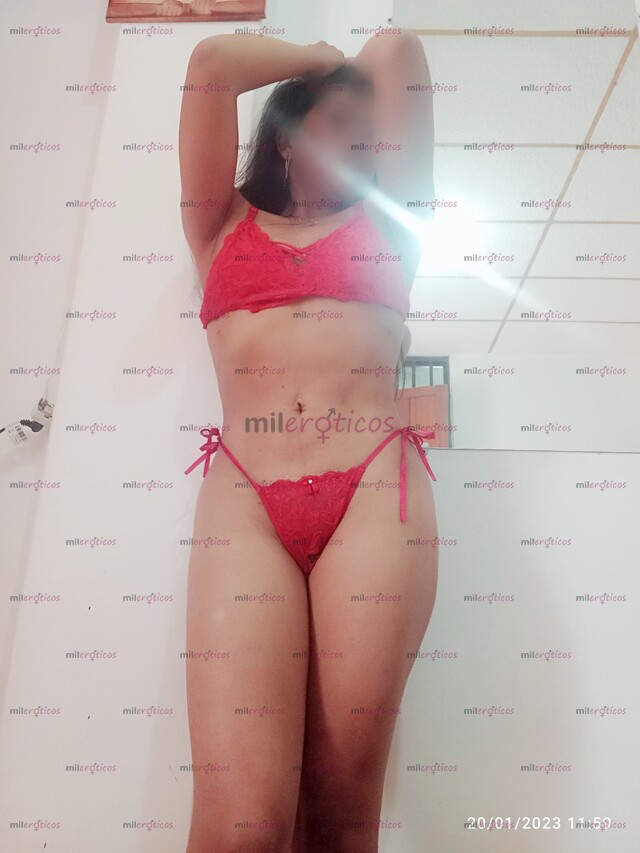 FOTOS DE UNA HERMOSA FLACA ARRECHA Y APRETADITA DE CUCA RIKA