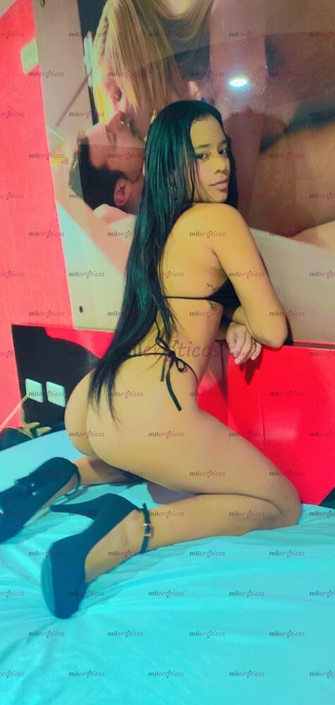 FOTOS DE DE REGRESO A LA CIUDAD SOFIA 18 AÑITOS RICA Y SENSUAL CON CURVAS DE INFARTO