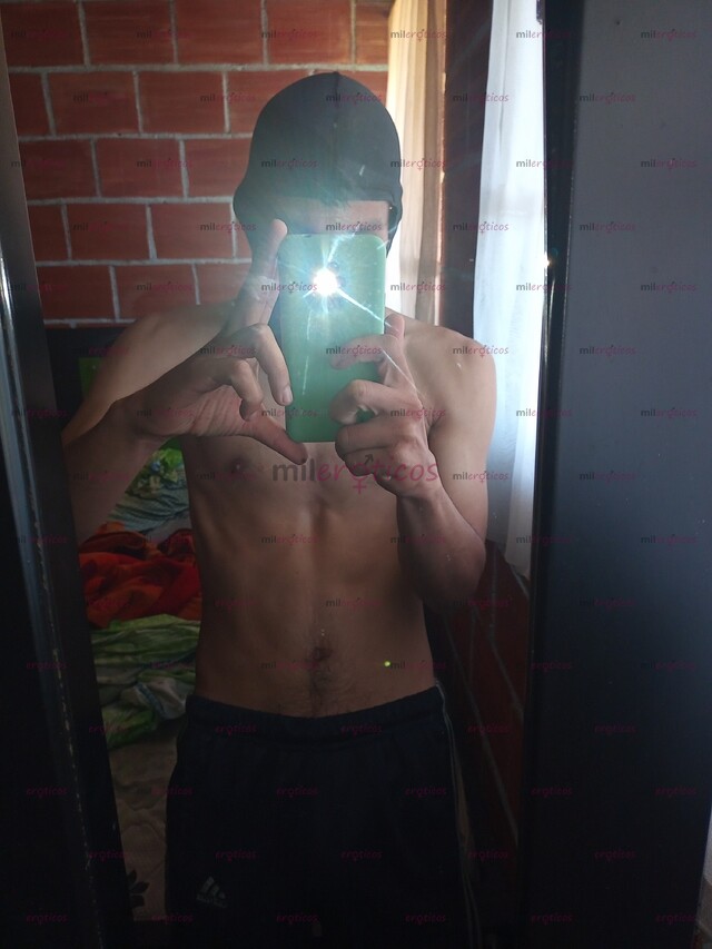 FOTOS DE GIGOLÓ EDUCADO A TU DISPOSICIÓN, TE ESTARÉ ESPERANDO CON ANSIAS.