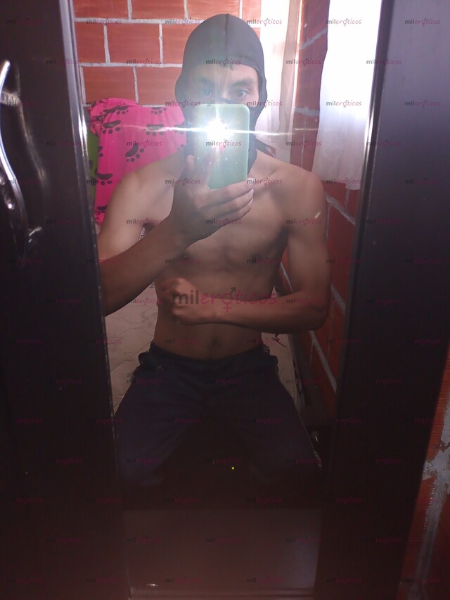 FOTOS DE GIGOLÓ EDUCADO A TU DISPOSICIÓN, TE ESTARÉ ESPERANDO CON ANSIAS.