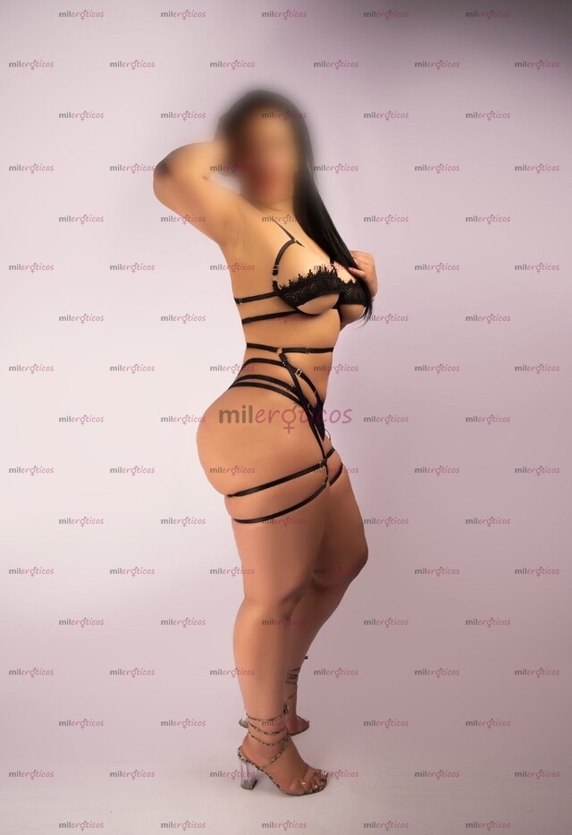 FOTOS DE MORENAZA CURVAS PERFECTAS. CALEÑA RICA CALIENTE PARA TI