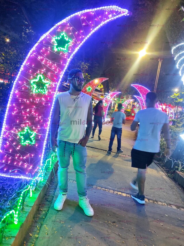 FOTOS DE HOLA AMORES QUE TAL SOY ANDREW CHICO EDUCADO Y BIEN DOTADO