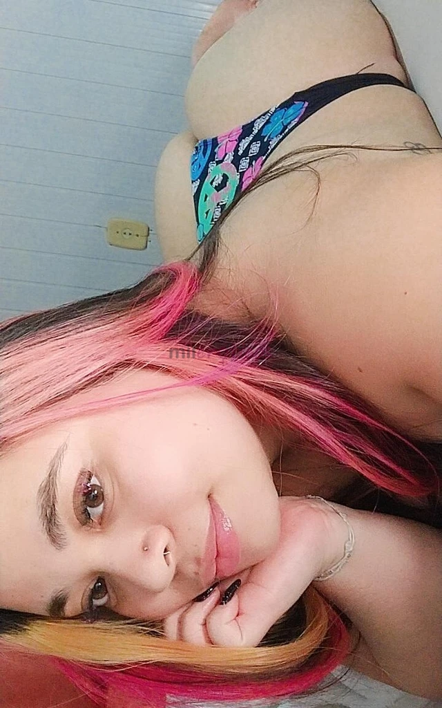 Sou gordinha respeito e a base de tudo seja gentil sem frescuras uso fantasia praticante de bdsm e podolatria amo feetjob antes de ligar seja claro co...