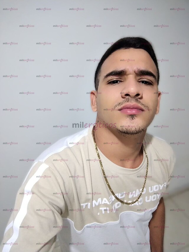 FOTOS DE CHICO ACTIVO VERGON. MUY HOT Y COMPLACIENTE HOLA