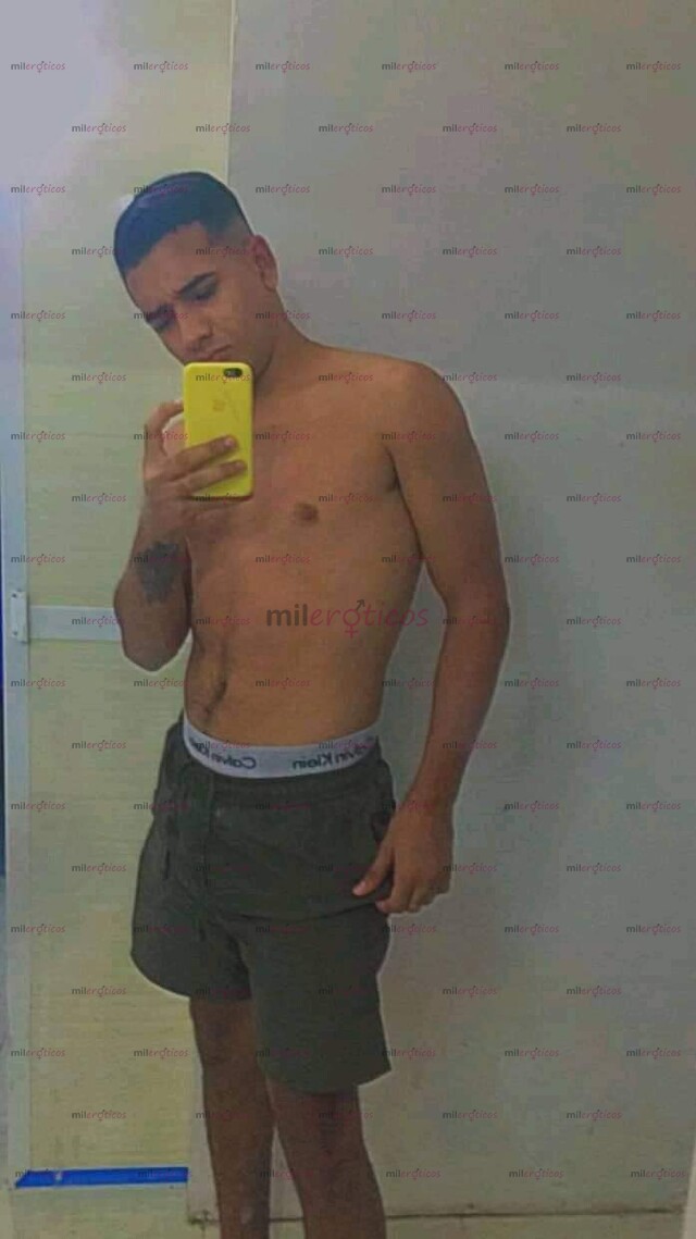 FOTOS DE CHICO ACTIVO VERGON. MUY HOT Y COMPLACIENTE HOLA