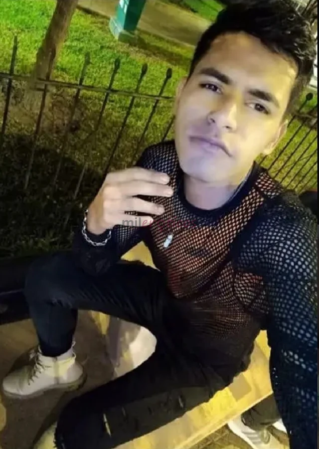 Hey como estas aqui jhoan joven atrevido y muy hot soy super sexual y caliente hago de ambos roles tu decides que probar solo escribe y coordinamos do...