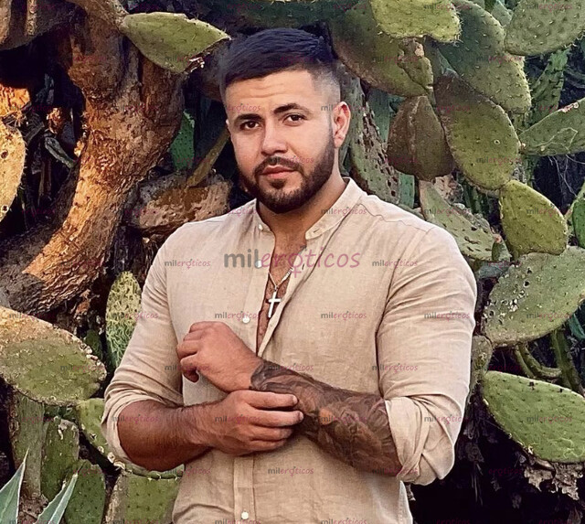 FOTOS DE !!!!!!!!!!!!!!!!!!!!GIGOLO HETERO EXTRANJERO!!!!!!!!!!!!!!!!