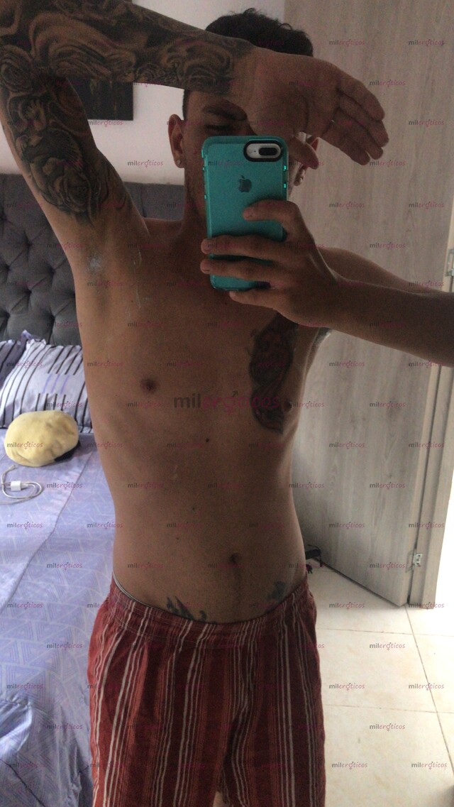 FOTOS DE JOVEN DE 25 AÑOS DE EDAD CON BUEN CARACTER DE PERSONALIDAD