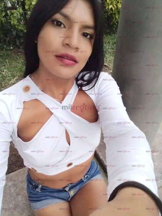 FOTOS DE INDIA POCKA HONTAS EN BUSCA DE AMIGOS SOLVENTES .. JAJAJJA ESCRIBE