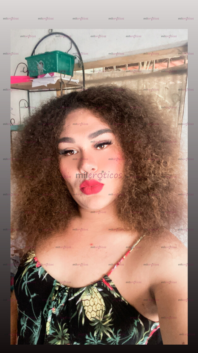 FOTOS DE CHICA CALIENTE DAME LECHE EN LA BOCA LECHERA CACHONDAAAA