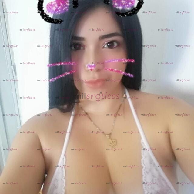 FOTOS DE DIVINA JOVEN DELGADA SENOS GRANDES 20 AÑITOS CON APARTAMENTL TRIPLATO