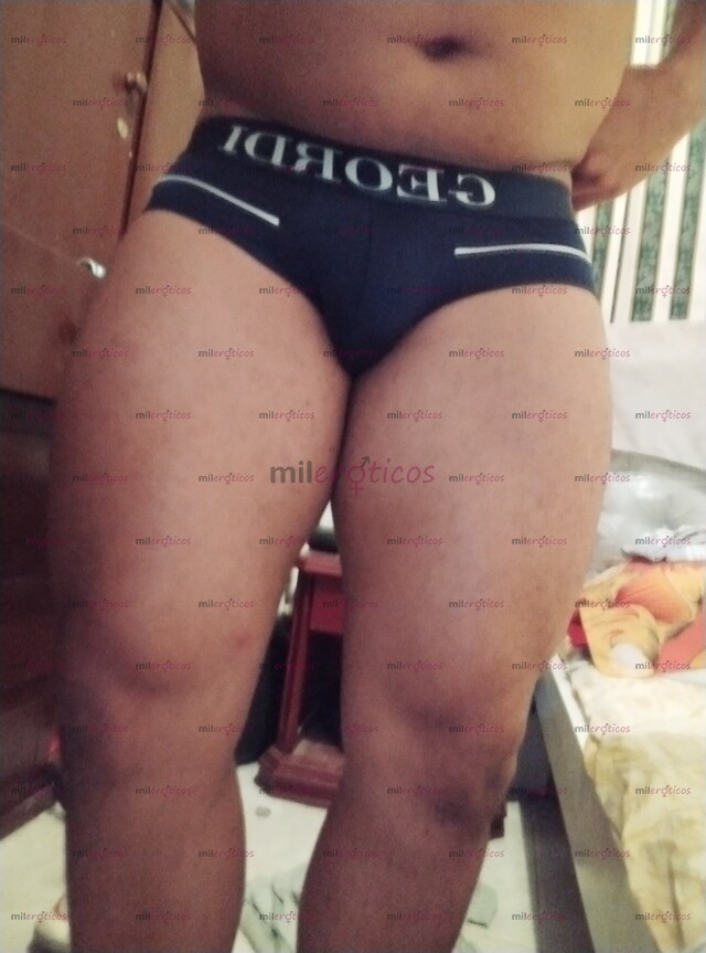 FOTOS DE MORENO CON BUENA DOTACIÓN RELAJACIÓN TOTAL