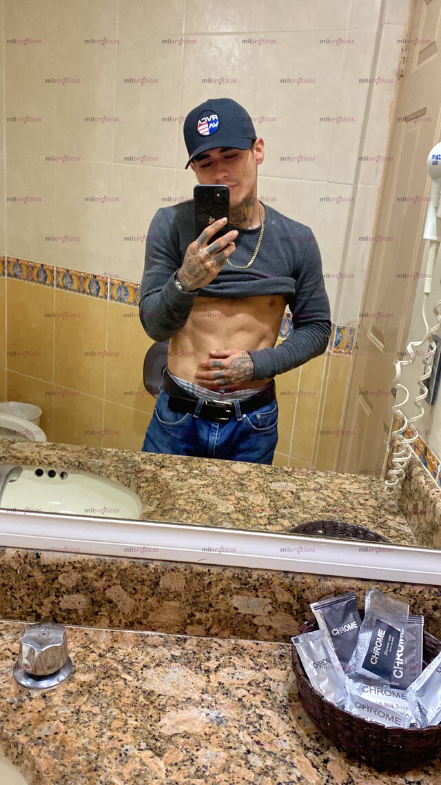 FOTOS DE HOLA, UN GUSTO , ME PRESENTO SOY TYRONE SOLO ATIENDO MENSAJES DE TEXTO Y LLAMADA