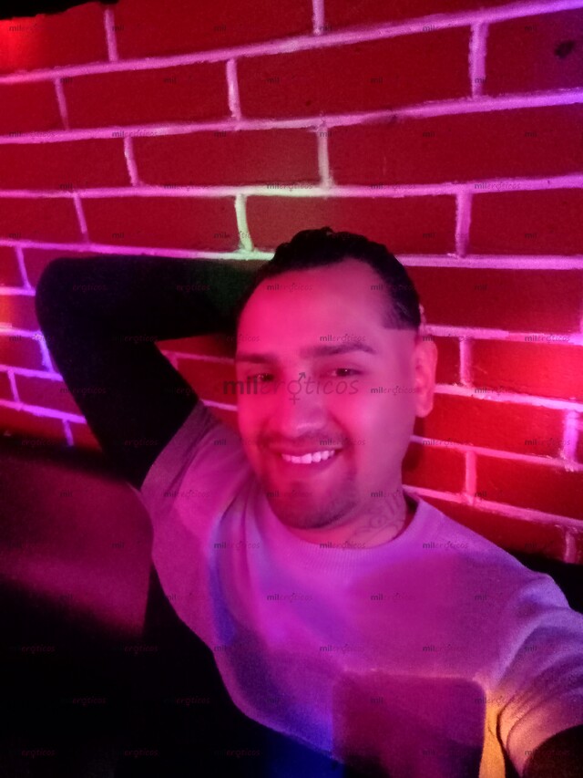 FOTOS DE EL GUERRERO AZTECA LISTO PARA DAR PLACER DE UNA O OTRA FORMA