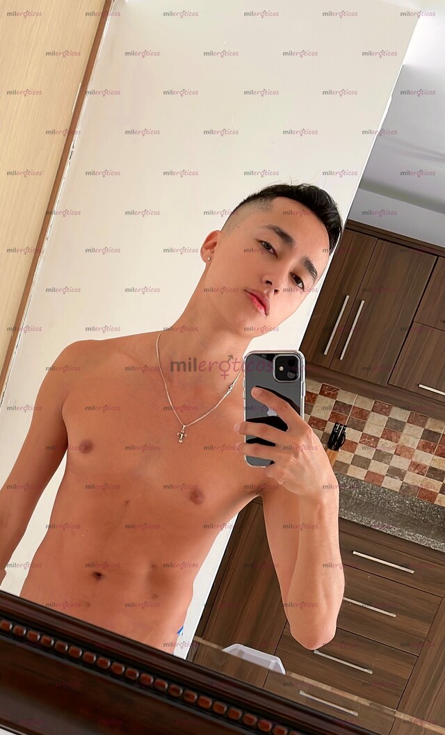 FOTOS DE DISCRECIÓN , SIEMPRE CONDON SERIO, DELGADO