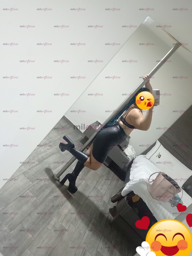 FOTOS DE CHICA ESCORT NALGONA PIERNUDA CARA BONITA EXPERTA EN EL ORAL PROFUNDO Y EXITANTE