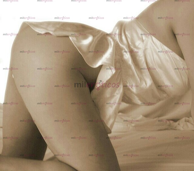 FOTOS DE PROFESSIONAL MASSEUSE VARIOUS MUSCLE MASSAGE TECHNIQUES,BEAUTY AND SENSUALITY