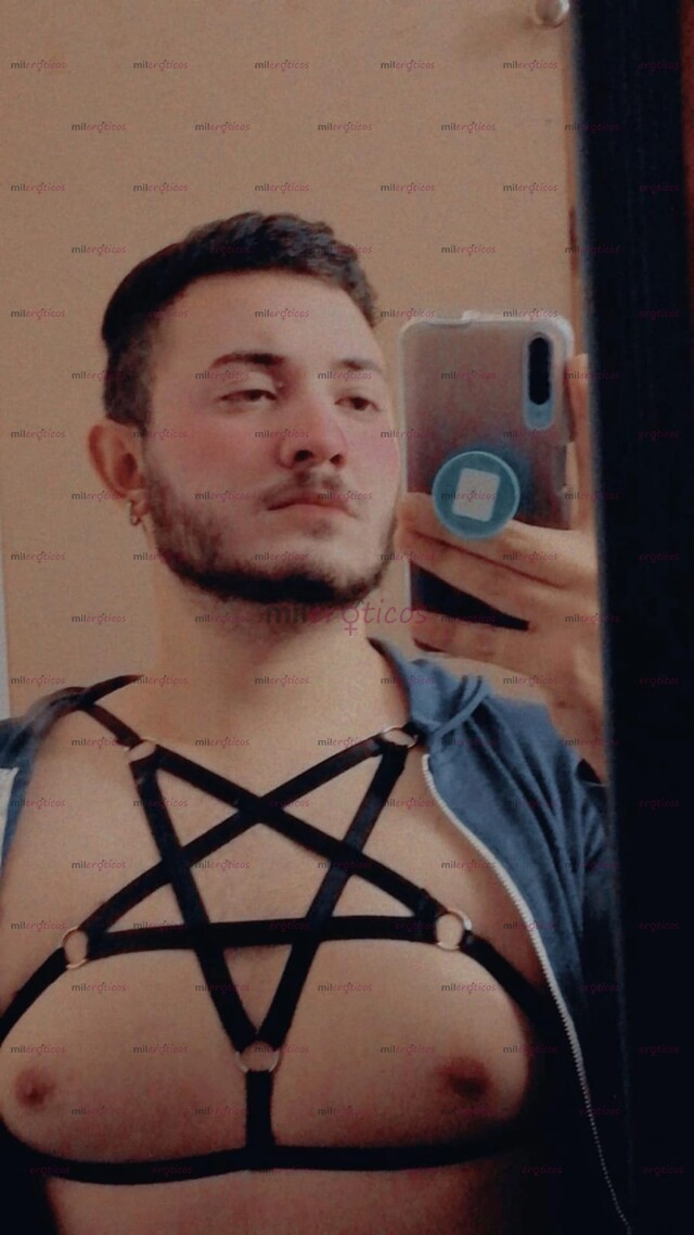 FOTOS DE CHAVO DE 22 AÑOS ACTIVO Y DE BUENA VERGA