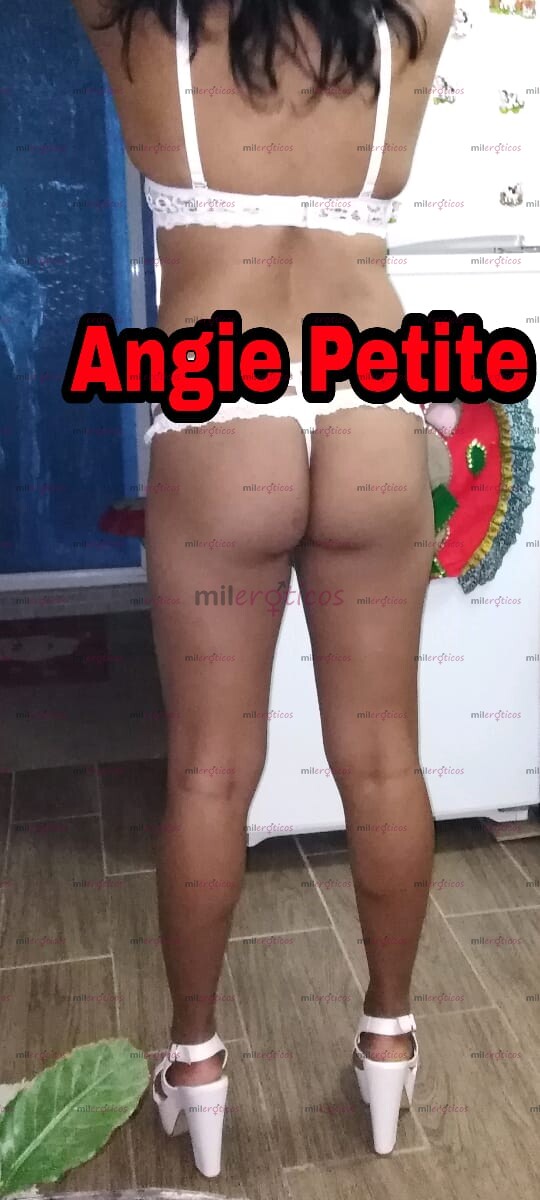 FOTOS DE ANGIE HOY NOCHE DE PROMO CUENTO CON INSTALACIONES