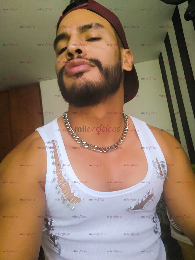 FOTOS DE CARIÑOSO SCORT MORENO, GUAPO, VARONIL, CALIENTE, CUMPLO FETICHES