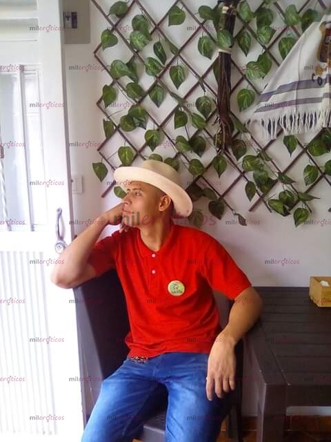 FOTOS DE CHICO PAISA CON EXELENTE SERVISIO Y BUEN CUERPO