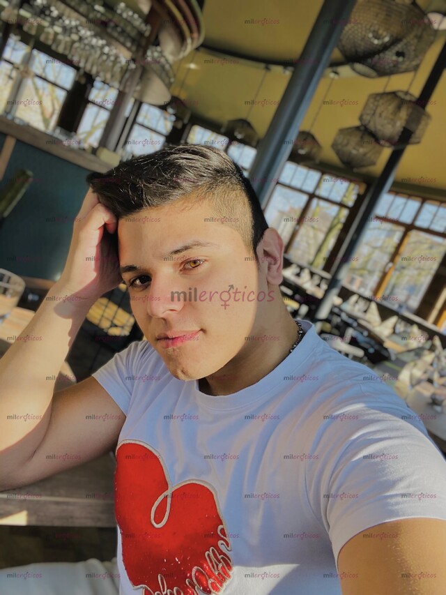 FOTOS DE THOMAS JOVEN VERGON VERSATIL ACTIVO 19CM MUY COMPLACIENTE