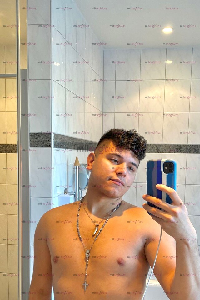 FOTOS DE THOMAS JOVEN VERGON VERSATIL ACTIVO 19CM MUY COMPLACIENTE