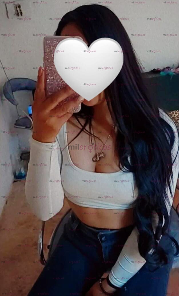 FOTOS DE HERMOSA CHICA EMPEZANDO EN EL AMBIENTE. A.M.E.R.I.C.A