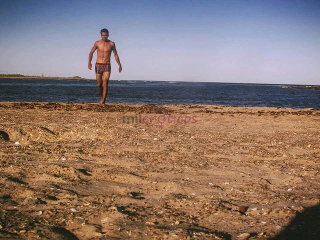 Hola mujeres hermosas soy neftaly un joven chileno con desendencia tailandesa lleno de energia y dotado hago masajes sexuales con opcion de final feli...