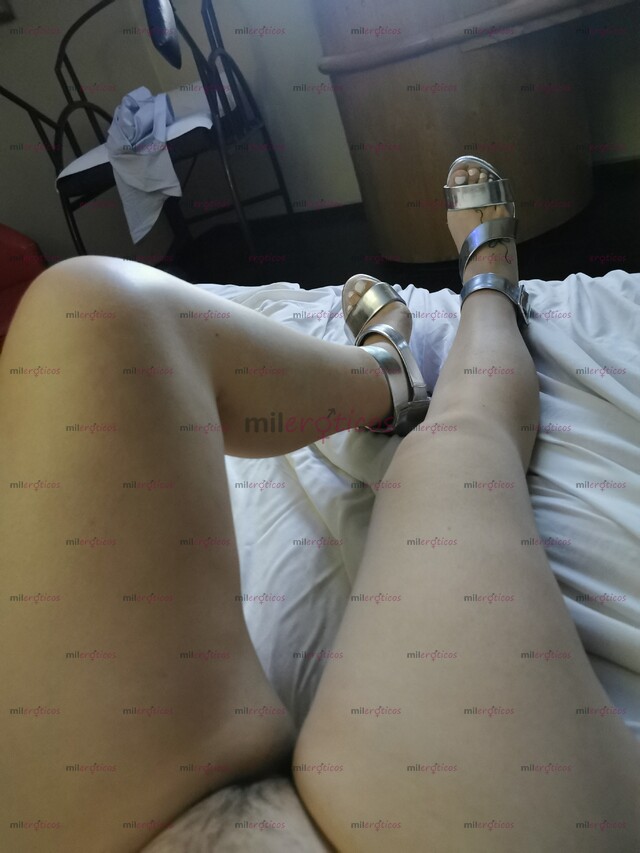 FOTOS DE CHICA MADURITA MUY EXPERIMENTADA, GUAPA, ELEGANTE, DIVERTIDA, ANSIOSA DE ESTAR E