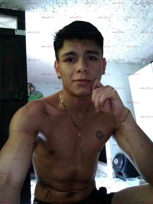 FOTOS DE JOVEN POLLO PAISA EN LA CIUDAD DE MEDELLÍN