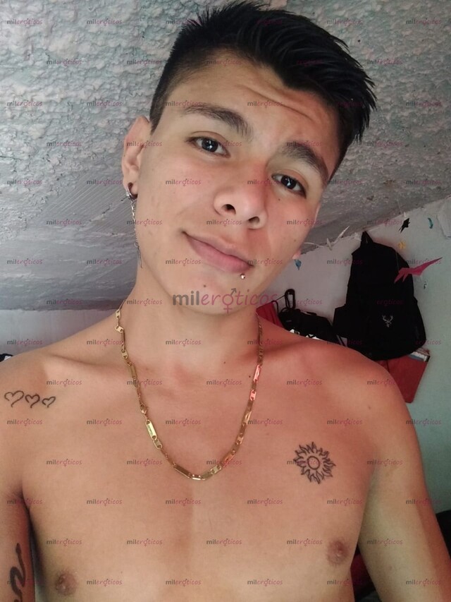 FOTOS DE JOVEN POLLO PAISA EN LA CIUDAD DE MEDELLÍN